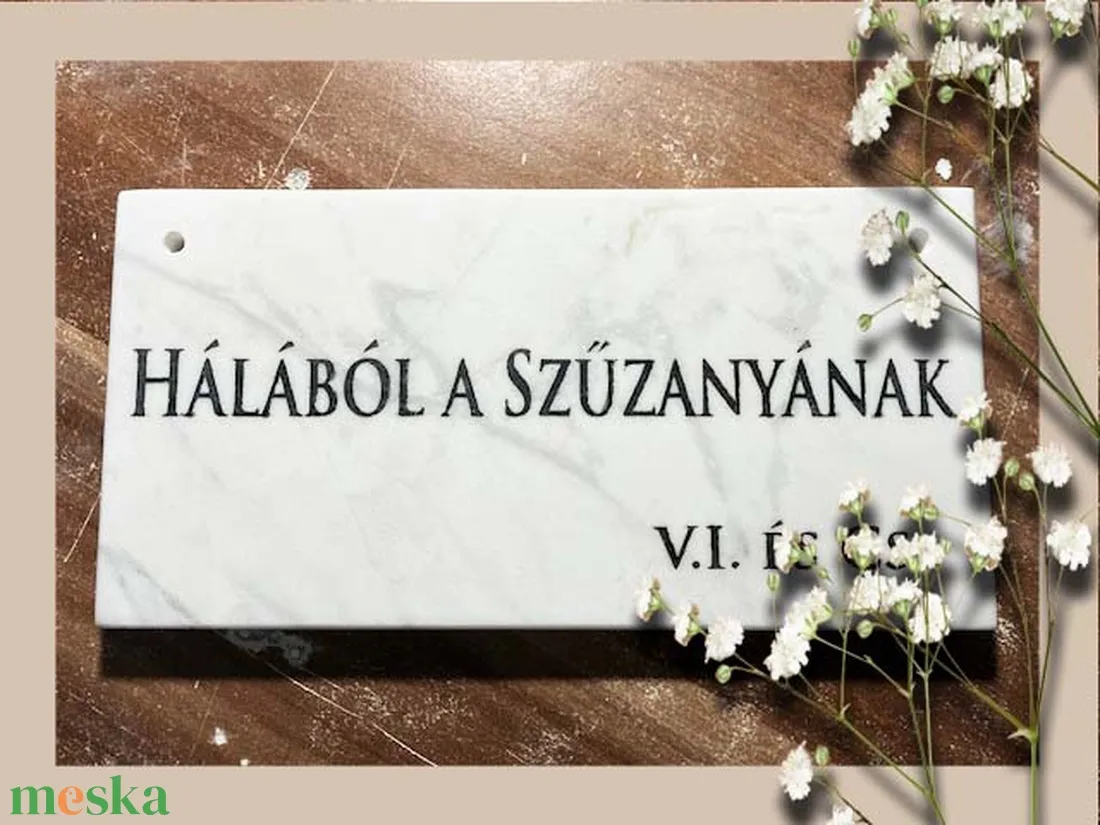 Klasszikus márvány hálatábla „Hálából a Szűzanyának
